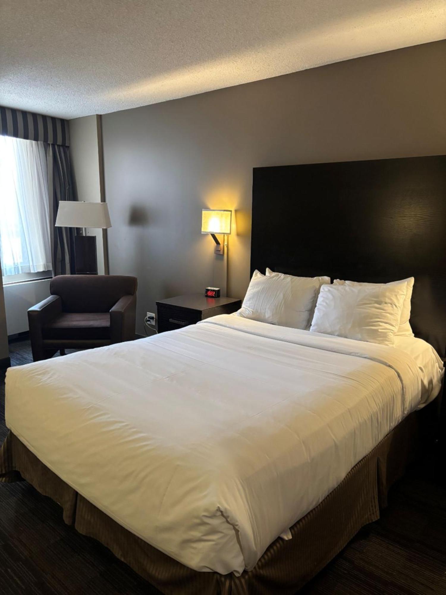 Radisson Hotel Winnipeg Downtown Bagian luar foto